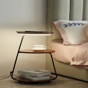 Торшер, беспроводное хранилище в гостиной, журнальный столик со стороны дивана, встроенная декоративная настольная лампа