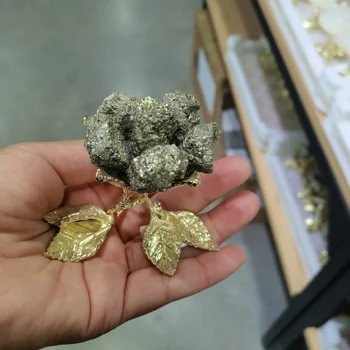 Качественный кристалл пирита ручной работы в форме резного цветка, полированный для украшения дома Подарок 1шт
