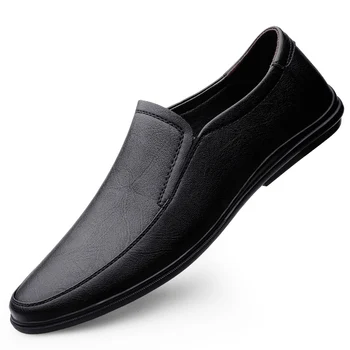 Новая мужская кожаная обувь большого размера, устойчивая к скольжению, модные кроссовки на платформе, повседневная обувь для мужчин, спортивная обувь для вождения, мужская вулканизированная обувь 0