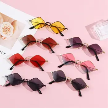 Модная маленькая металлическая пленка для защиты от ультрафиолета Женские солнцезащитные очки в форме ромба Мужские солнцезащитные очки