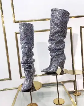 Роскошные сапоги до бедра, украшенные серебряными кристаллами, Сексуальные сапоги на конусообразном каблуке, без застежки, женские ботинки со стразами, Обувь для подиума, зима