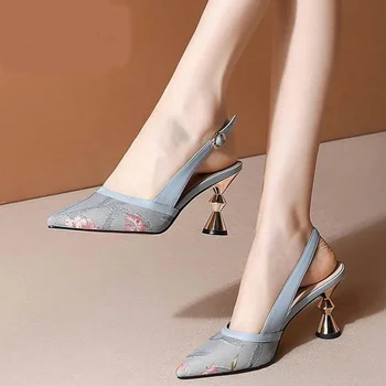 Модные женские летние сандалии с мелким носком, Новые модные цветы, Пикантные женские туфли на высоком каблуке с острым носком и пряжкой.